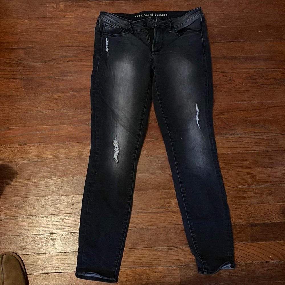 Articles of Society, mid rise, size 27 (4) dark gray distressed jeans